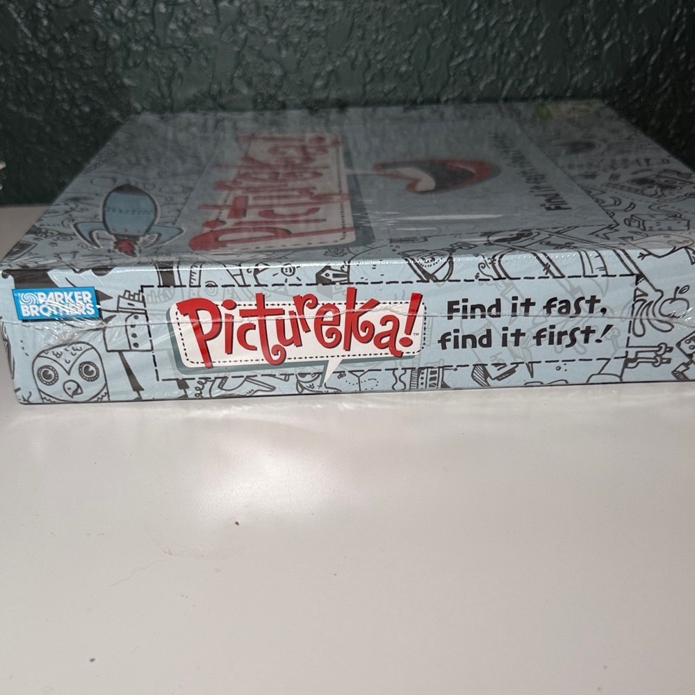 NEW! Pictureka Board Game by Parker Brothers - Picture 7 of 9